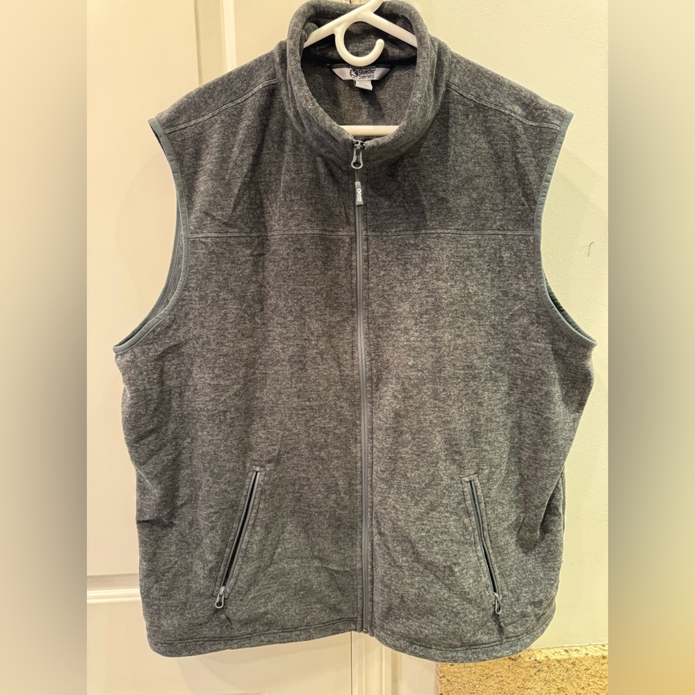 Gander Mountain Guide Series Gray Fleece Vest - XL
